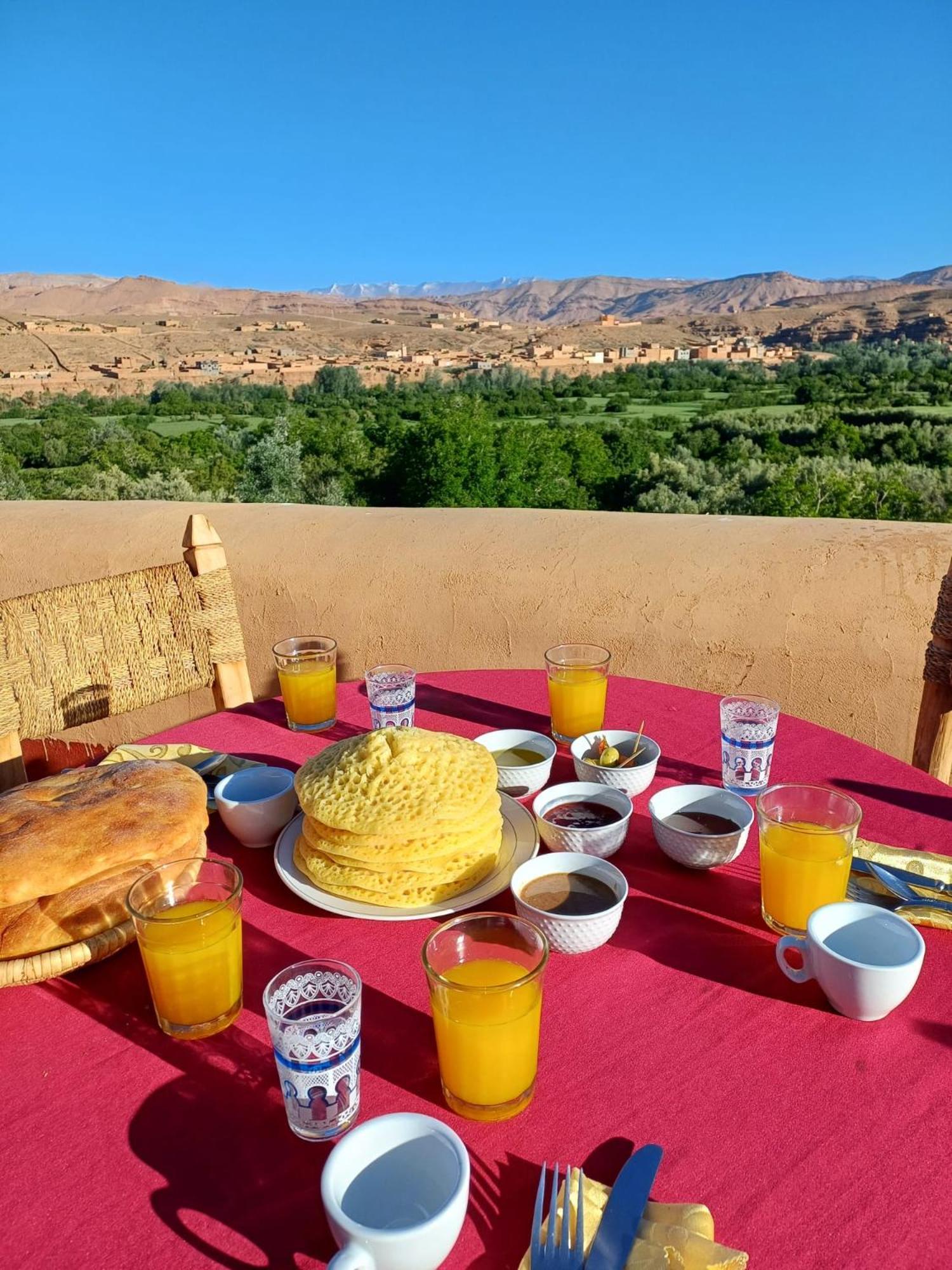 Les Jardins Du M'Goun Bed & Breakfast Kelaat-M'Gouna Bagian luar foto
